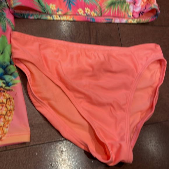 Tropic Vibes Bikini and Rash Guard - Picture 5 of 7